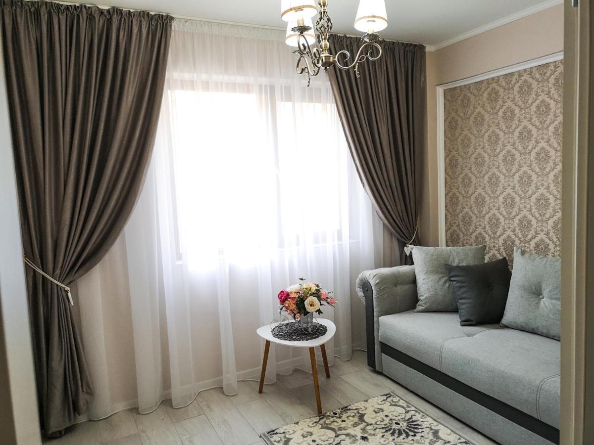Yns Apartaments Iasi Exterior foto